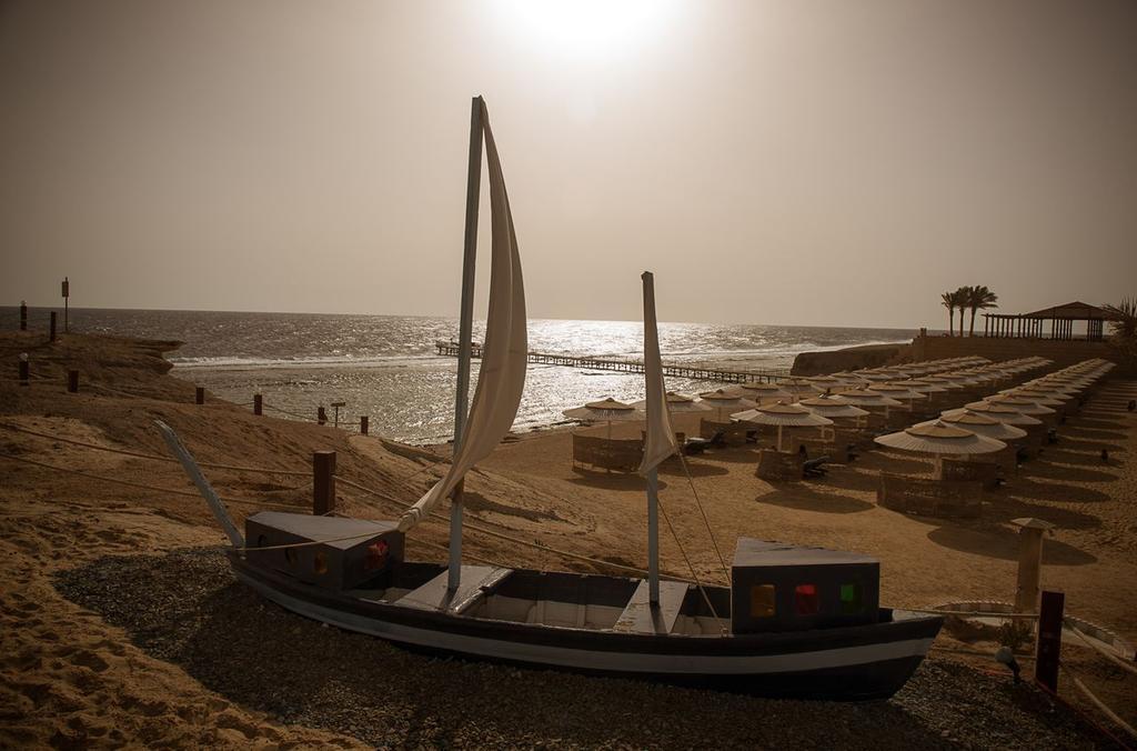 Solymar Reef Marsa Hotel Baai van Coraya Buitenkant foto