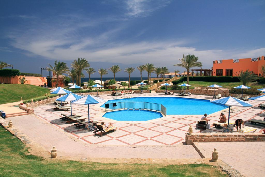 Solymar Reef Marsa Hotel Baai van Coraya Buitenkant foto